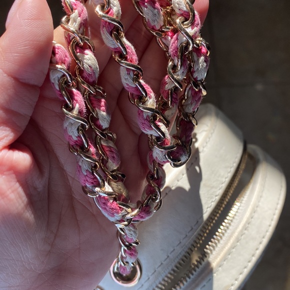 Traded Chanel pink lifesaver - Picture 7 of 8